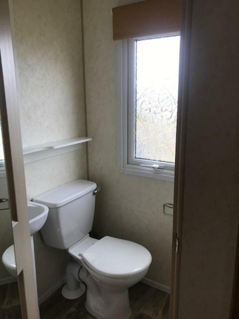 Countryside Views From A Luxury Mobile Home Near Перънпорт Екстериор снимка